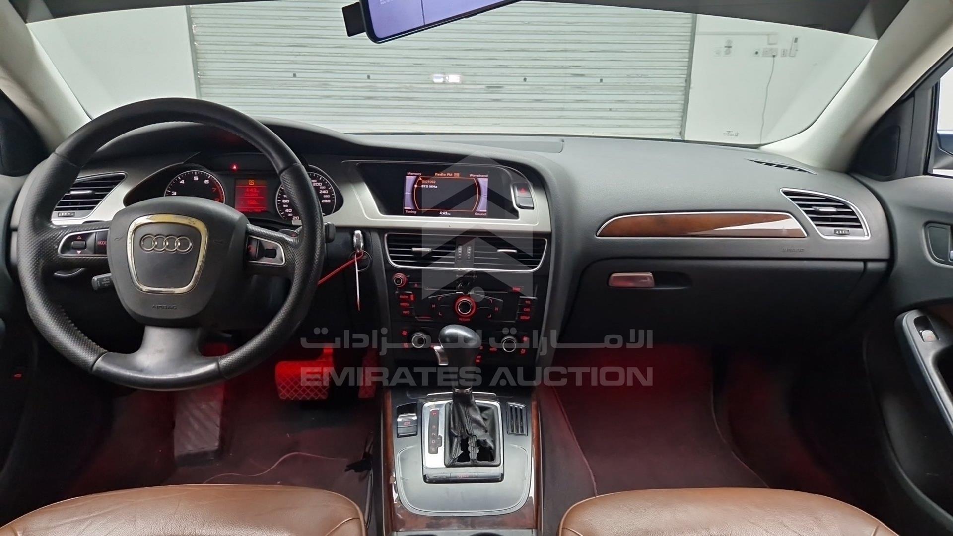 2011 AUDI A4 VIN: WAUAFC8K0BA122197