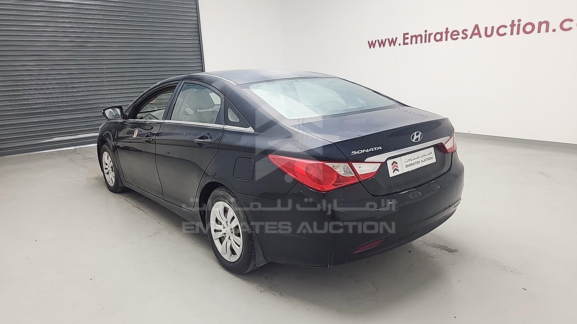 2014 HYUNDAI SONATA VIN: KMHEB41CXEA557706