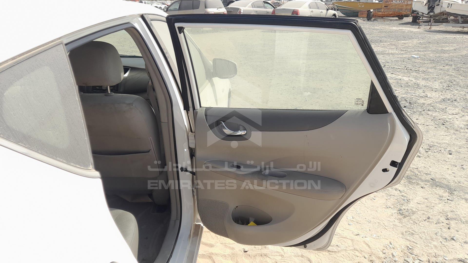 2016 NISSAN TIIDA VIN: MNTBC2C91G6010879