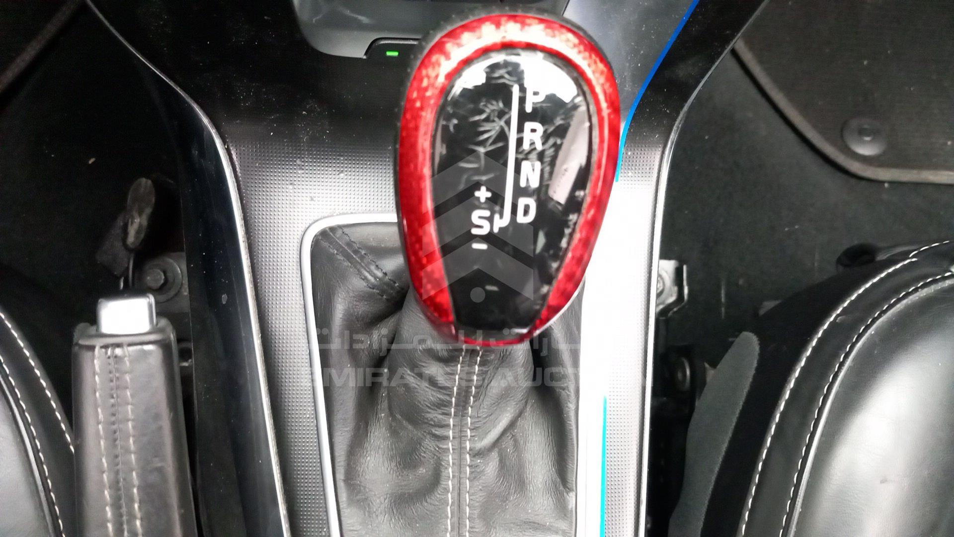 2014 VOLVO V40 VIN: YV1635MV8E2123328