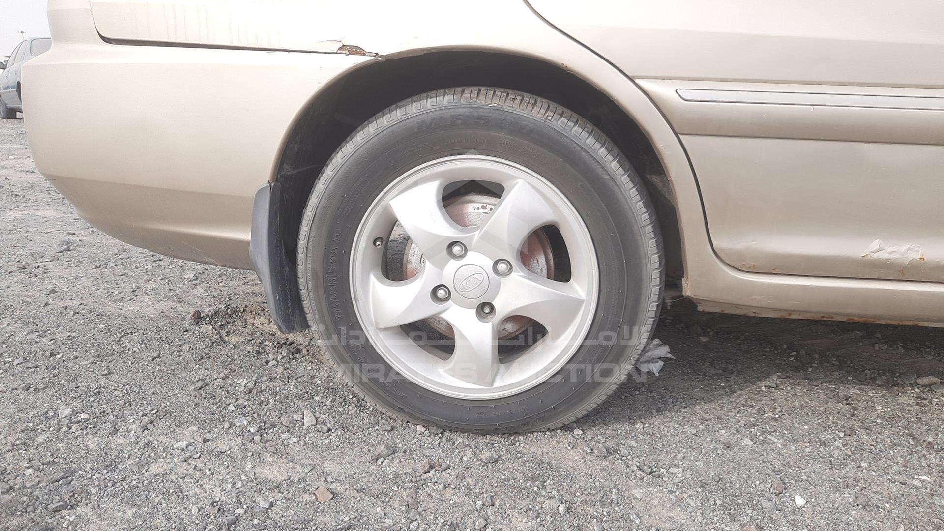 2006 KIA CARENS VIN: KNAFC526665439843