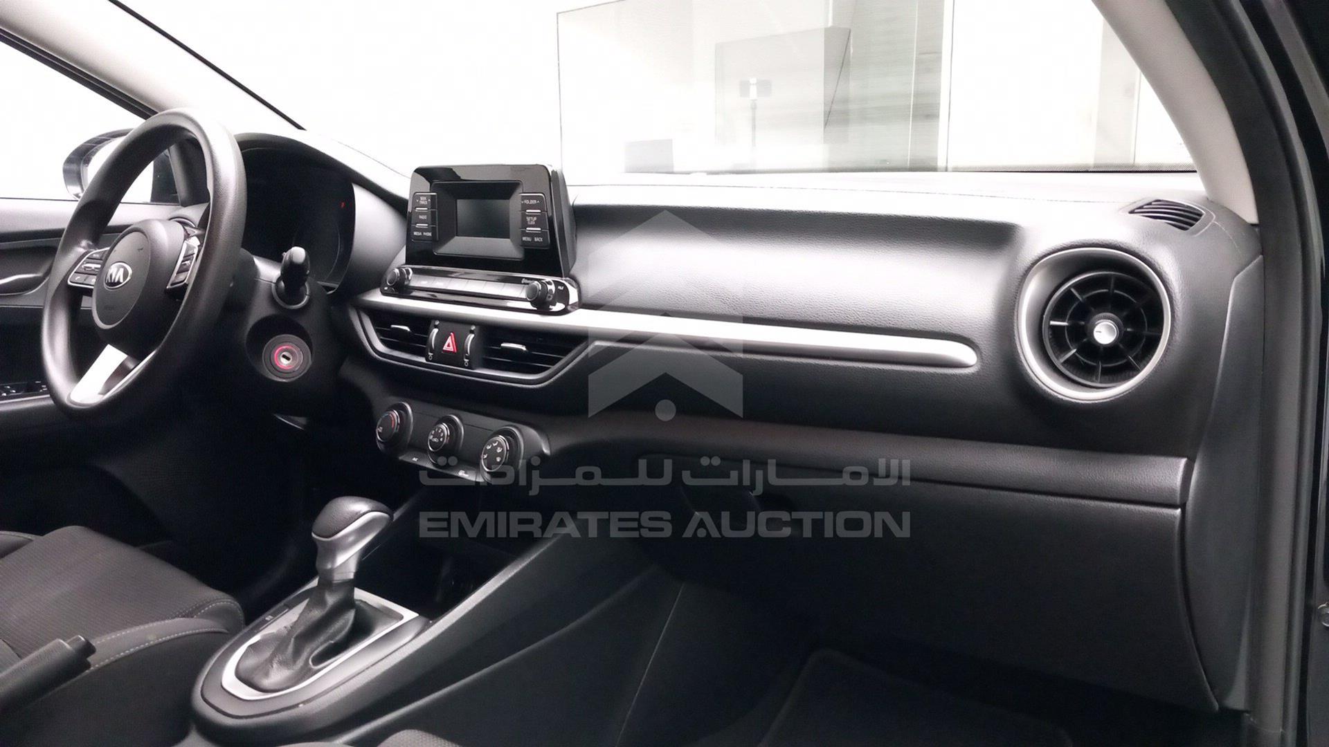 2020 KIA CERATO VIN: KNAF24164L5856887
