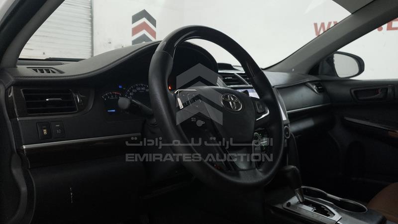6T1BF9FK7FX563065 Auction: EmiratesAuction Lot: 409828 6T1BF9FK7FX563065 Toyota Camry 2015 WHITE Photo 12