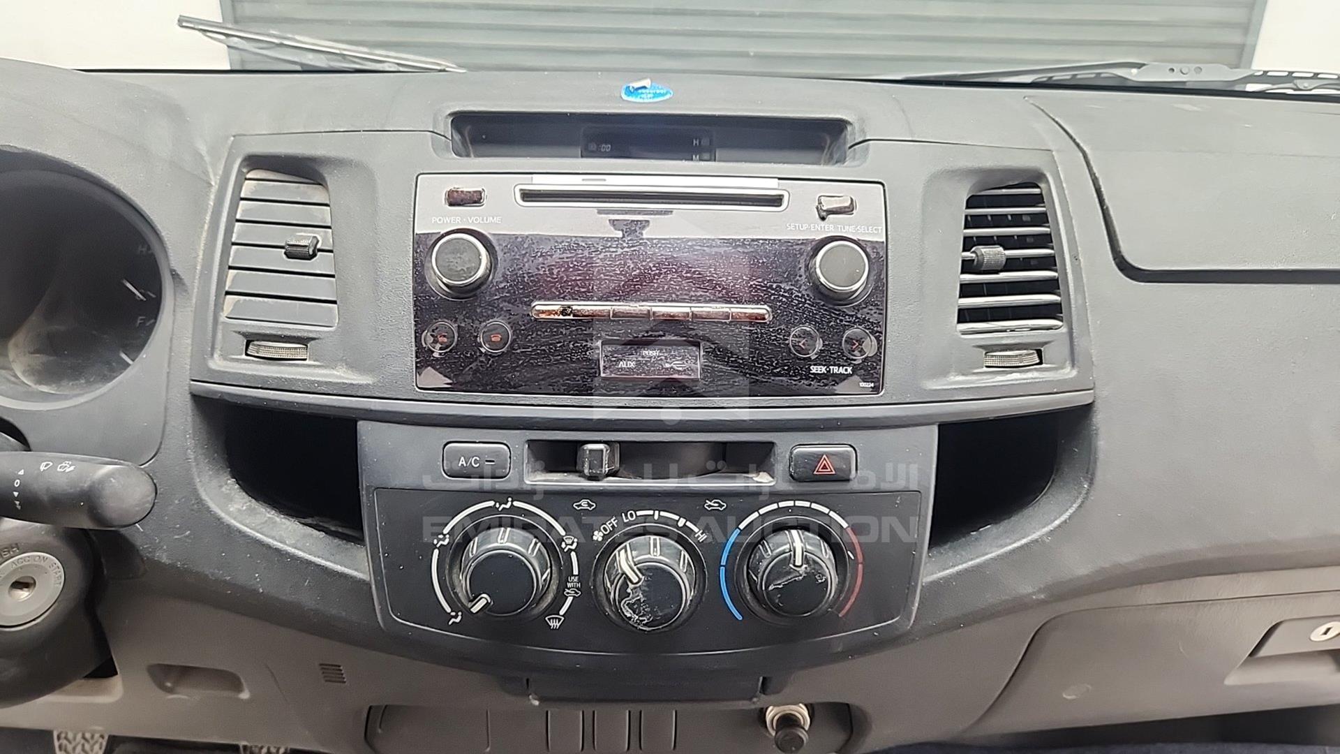 2015 TOYOTA HILUX VIN: MR0EW12G6F3032433