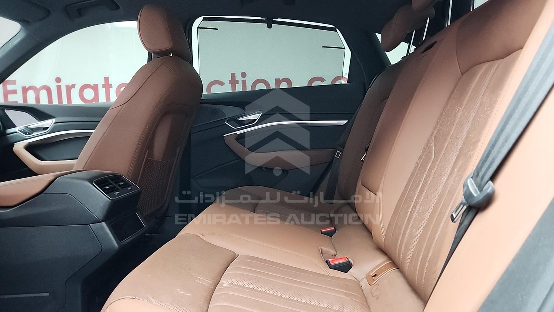 2022 AUDI E-TRON VIN: WA1ZZZGE0NB037591