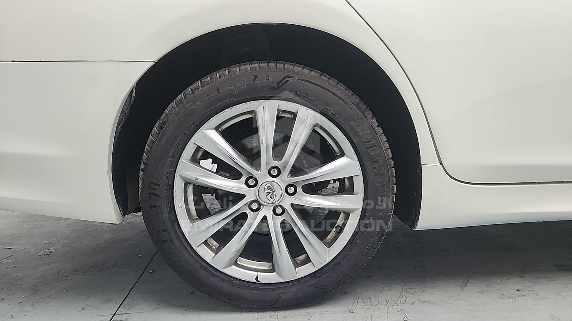2017 INFINITI Q70 VIN: JNKBY1AP9HM340009