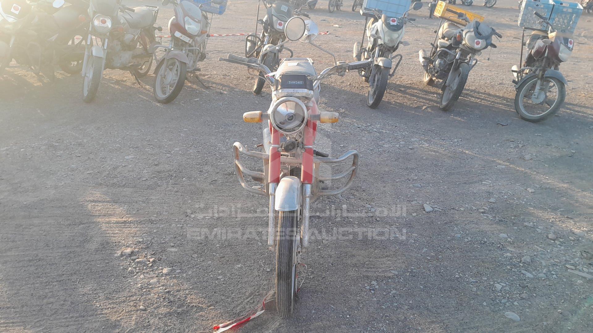 2007 SUZUKI MOTORBIKE VIN: LC6PAGA1070849692