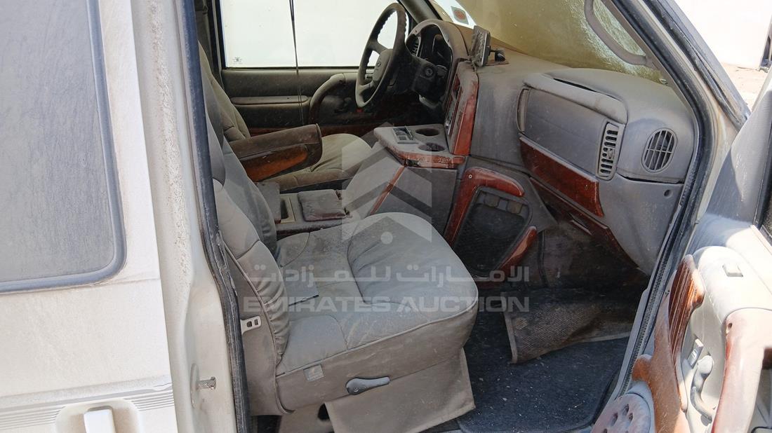1998 Chevrolet Astro — Front Right Passenger Seat View — Photo 22