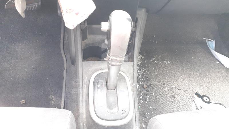 JN1CC13C76T003133 Auction: EmiratesAuction Lot: 409145 JN1CC13C76T003133 Nissan 2006 SILVER Photo 16