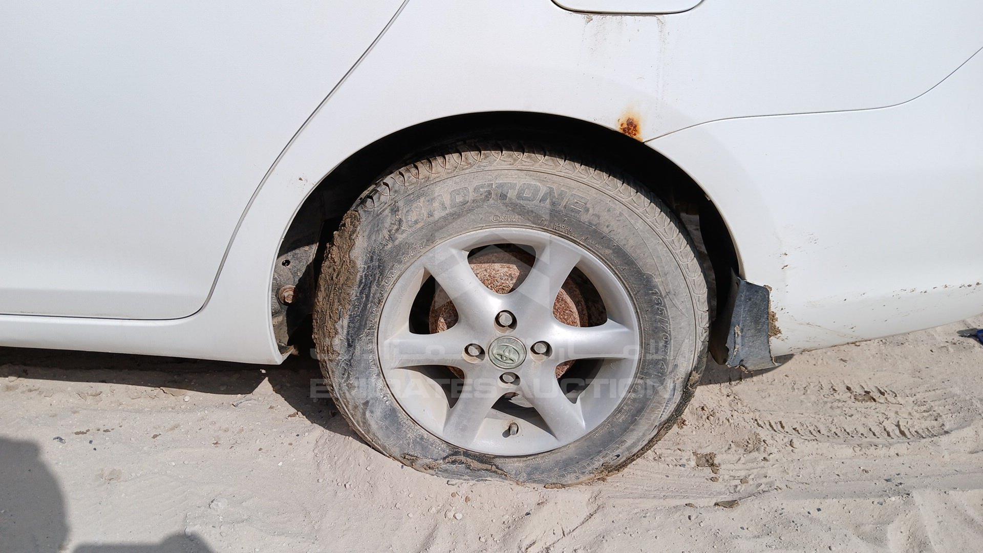 2007 TOYOTA YARIS VIN: JTDBW923271078156