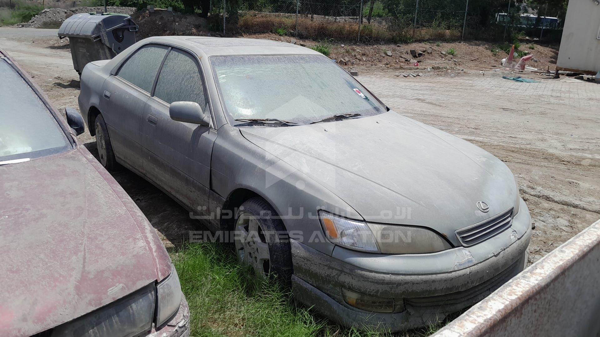 2001 LEXUS ES 300 VIN: JT8BF28G710307881