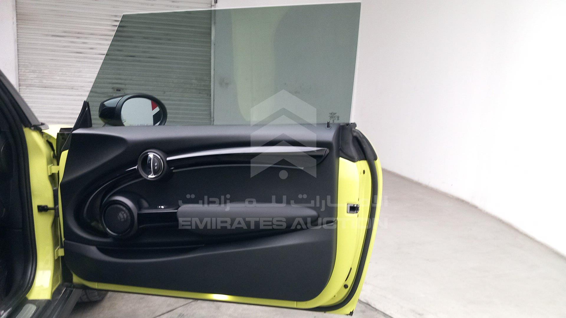 2023 MINI COOPER S VIN: WMW53DH0XP2S73659