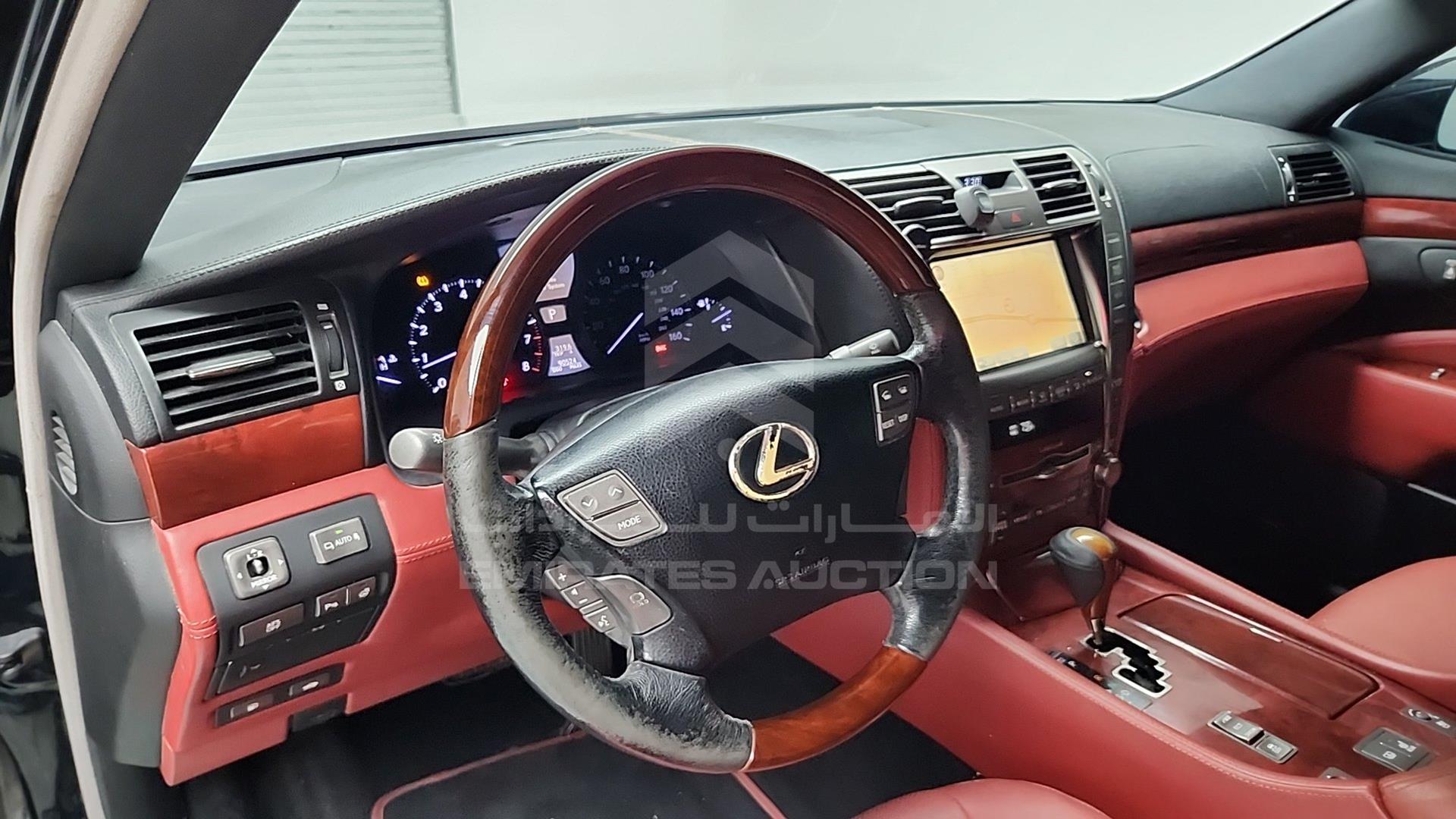 2008 LEXUS LS 460 VIN: JTHBL46F985076087