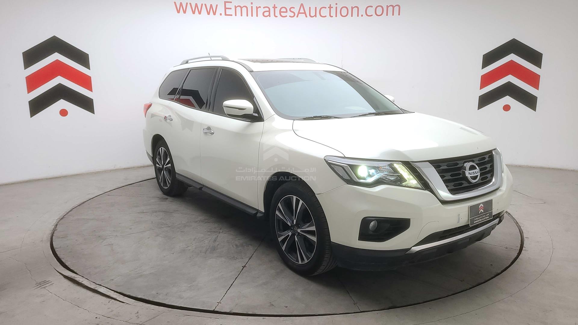 2018 NISSAN PATHFINDER VIN: 5N1DR2M57JC623801