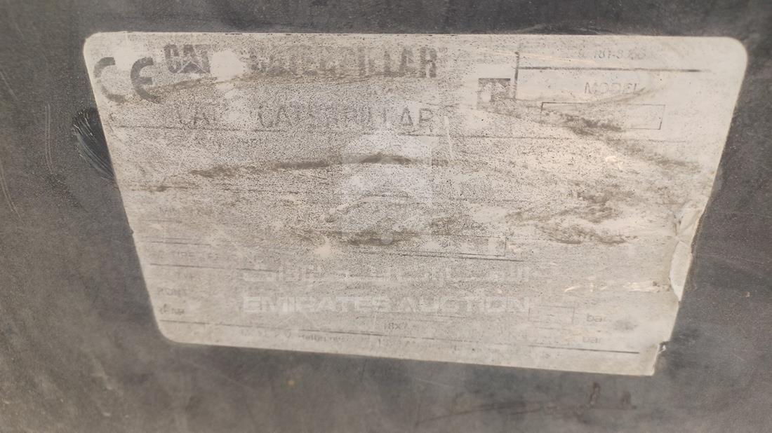 2016 Caterpillar — VIN on Frame — Photo 2