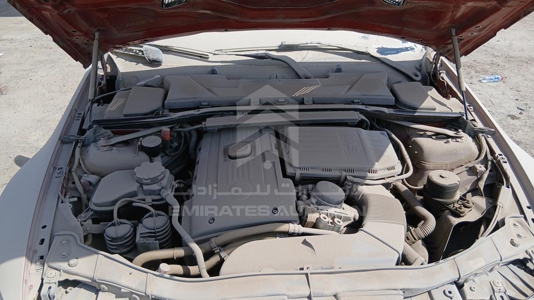 بي ام دبليو 335 2010 — خليج المحرك — صورة 25