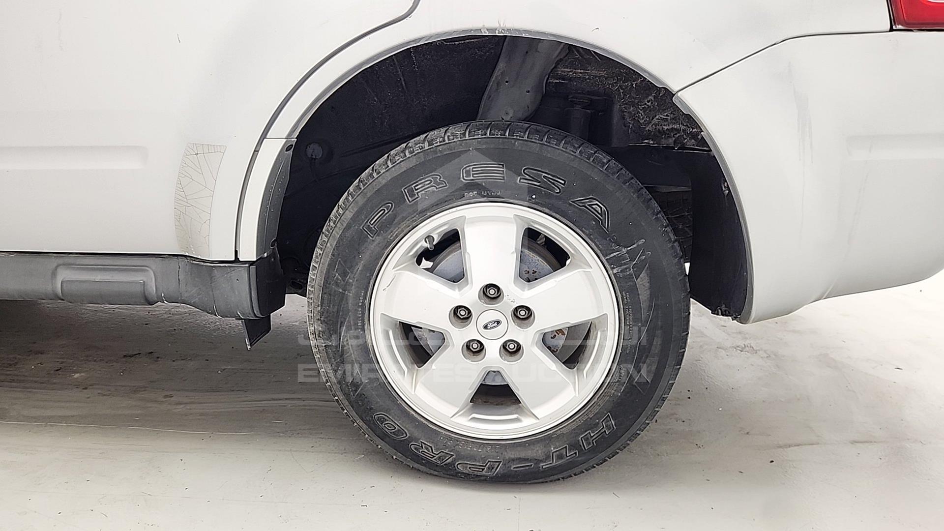 2012 FORD ESCAPE VIN: 1FMCU9C74CKB15218