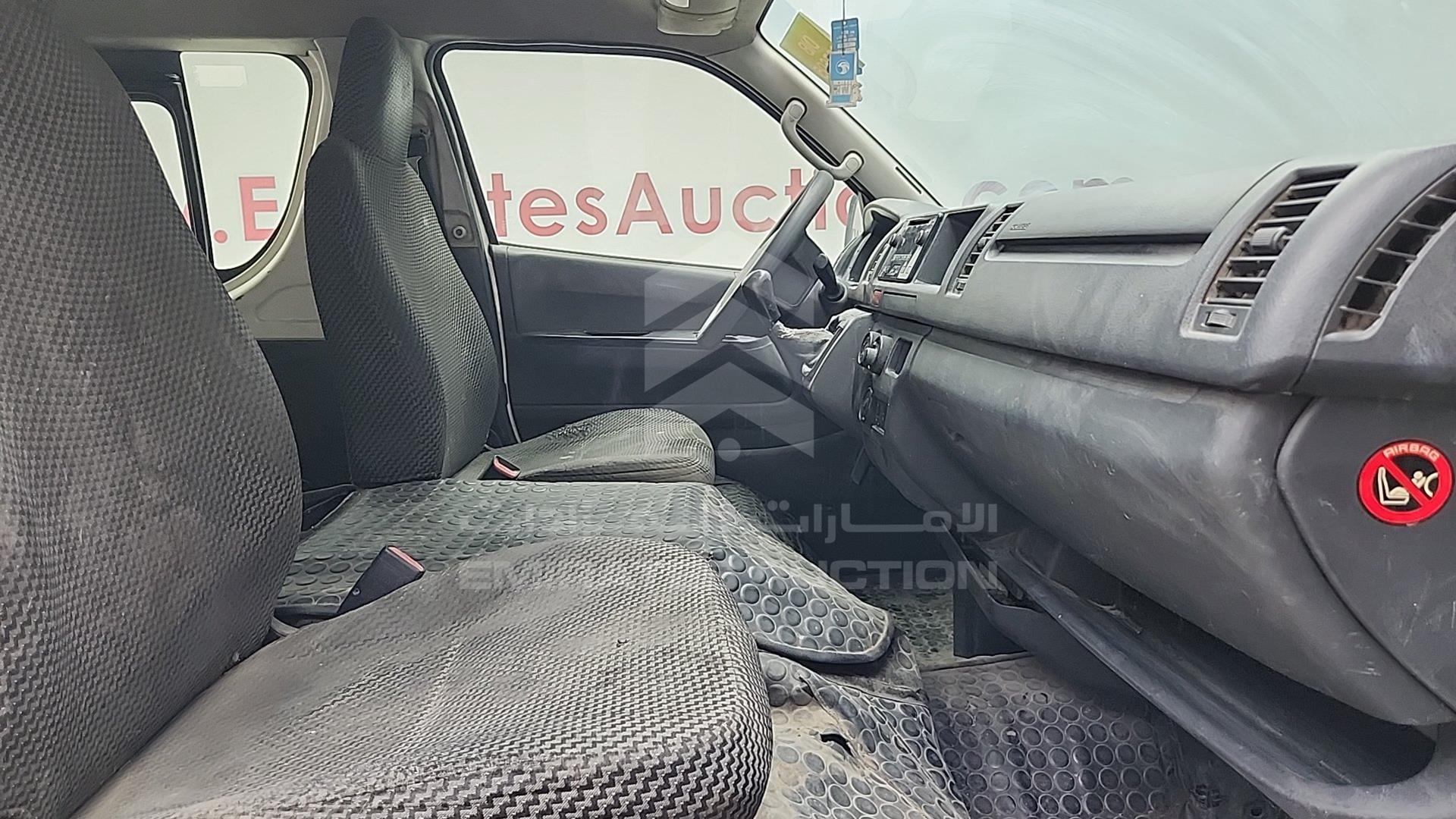 2015 TOYOTA HIACE VIN: JTGRX12PXF8046161