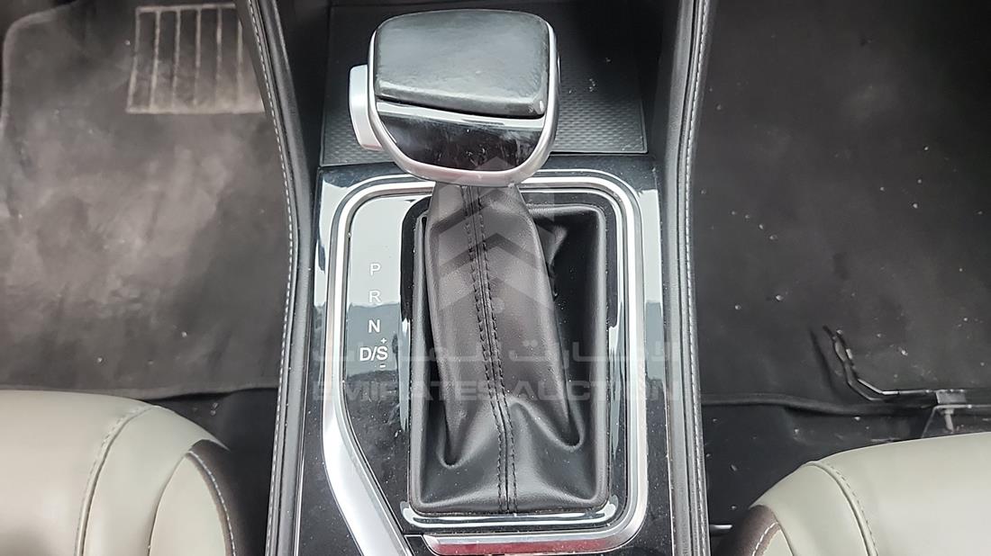 2023 JAC JS4 — Gear View — Photo 22