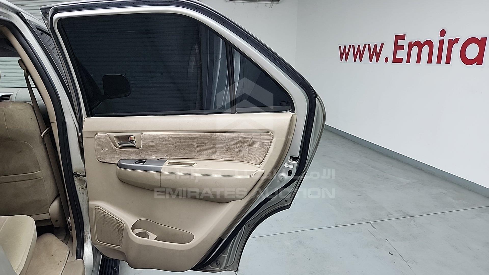 2006 TOYOTA FORTUNER VIN: MR1YU59G360006157