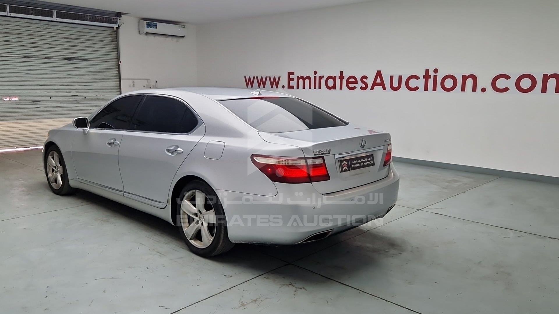 2009 LEXUS LS 460 L VIN: JTHGL46F395033534