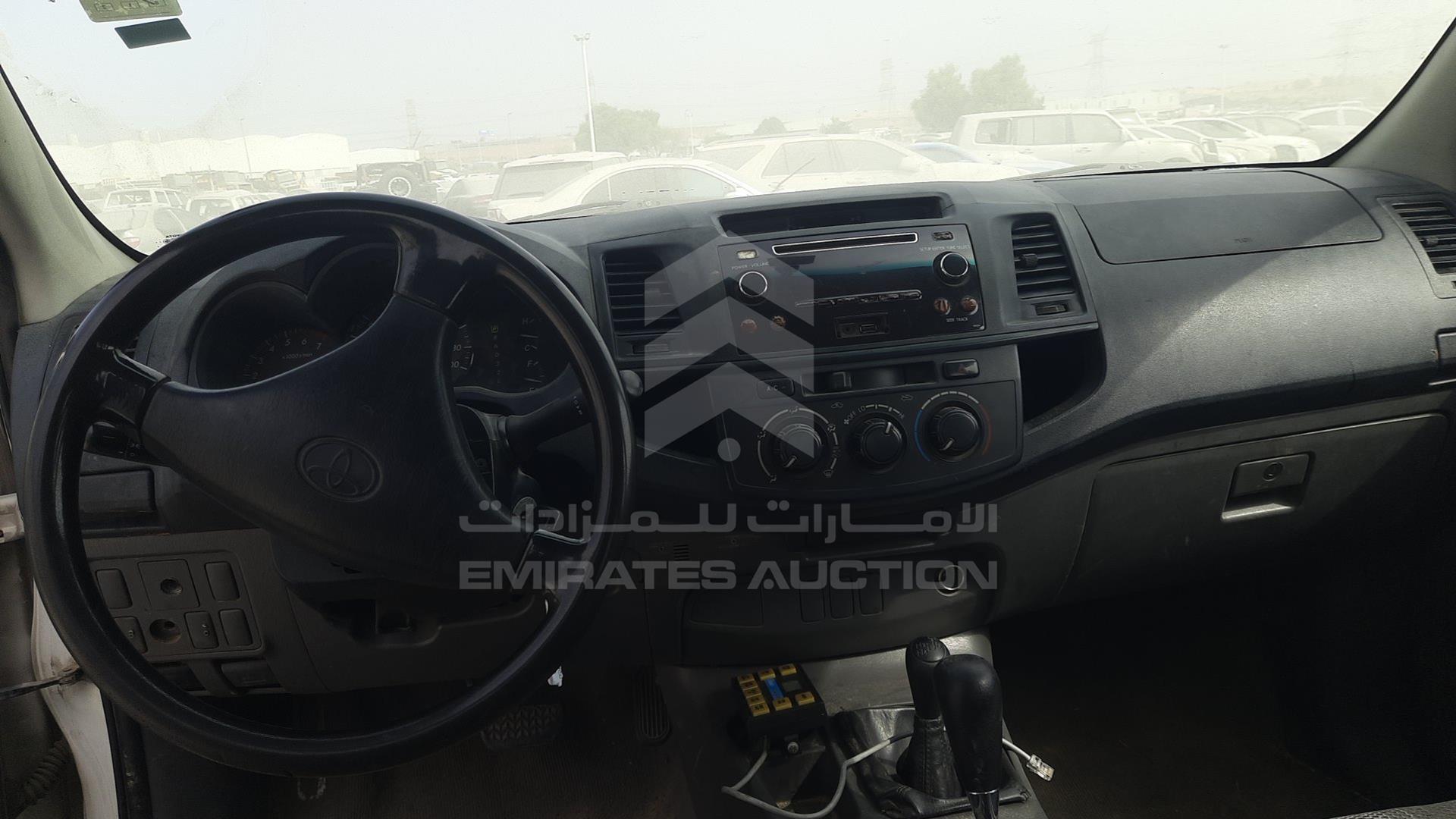 2014 TOYOTA HILUX VIN: MR0FX22G3E1396570