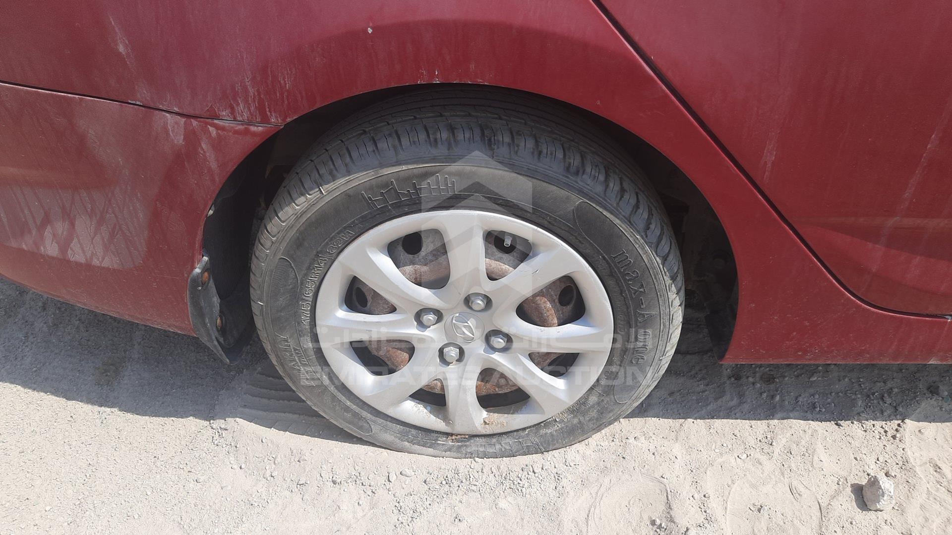 2015 HYUNDAI ACCENT VIN: KMHCT41D2FU713783