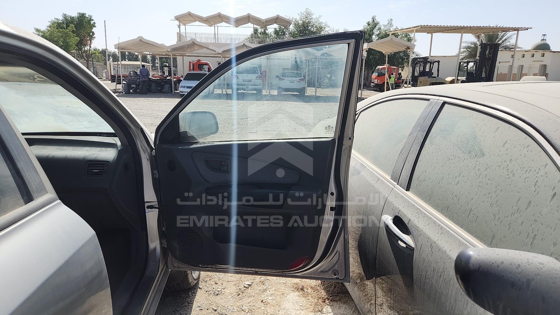 2008 HYUNDAI TUCSON VIN: KMHJM81B88U874779