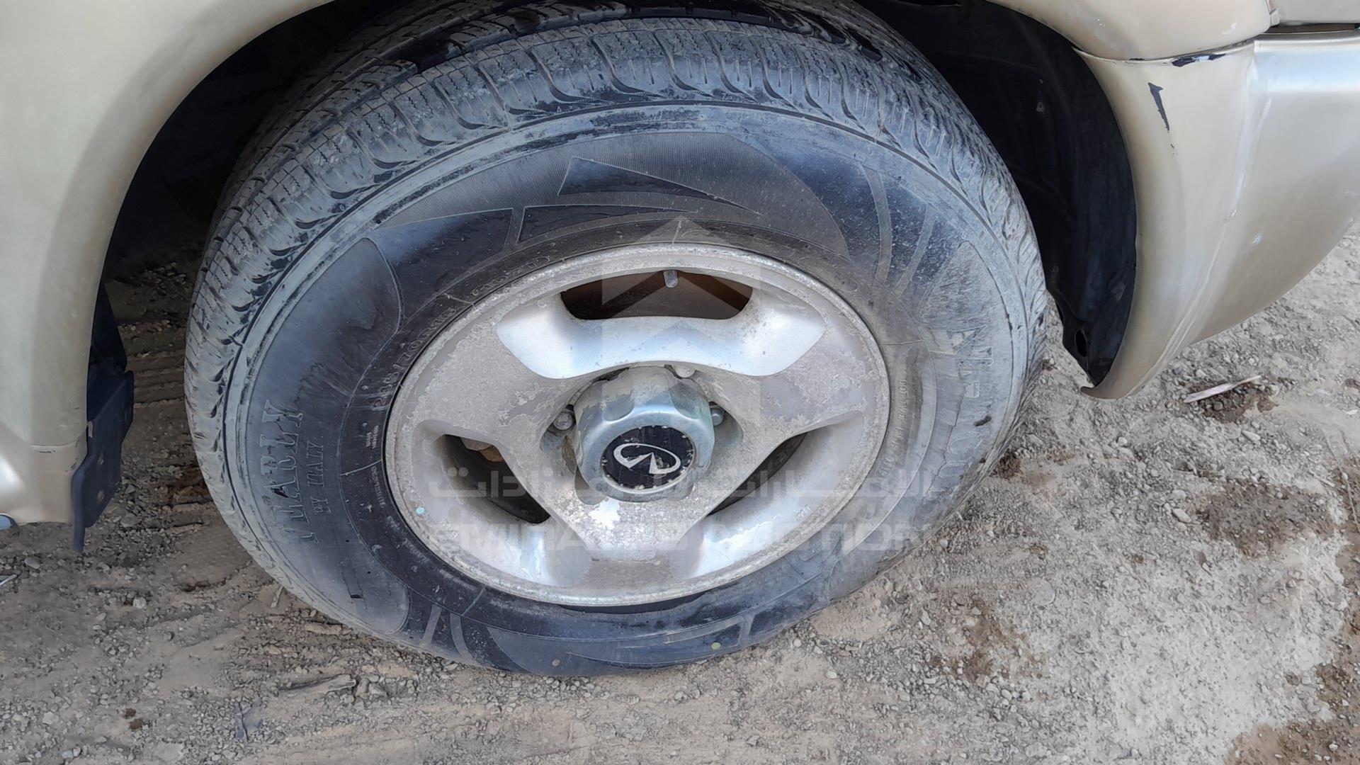 1998 INFINITI QX4 VIN: JNRAR05Y7WW030384