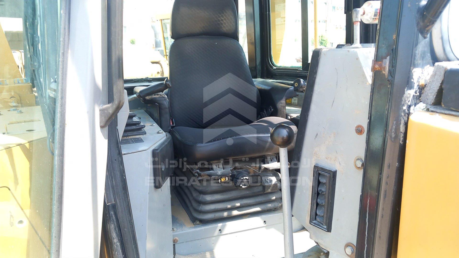 2014 CATERPILLAR D8R VIN: CAT00D8RE9EM08826