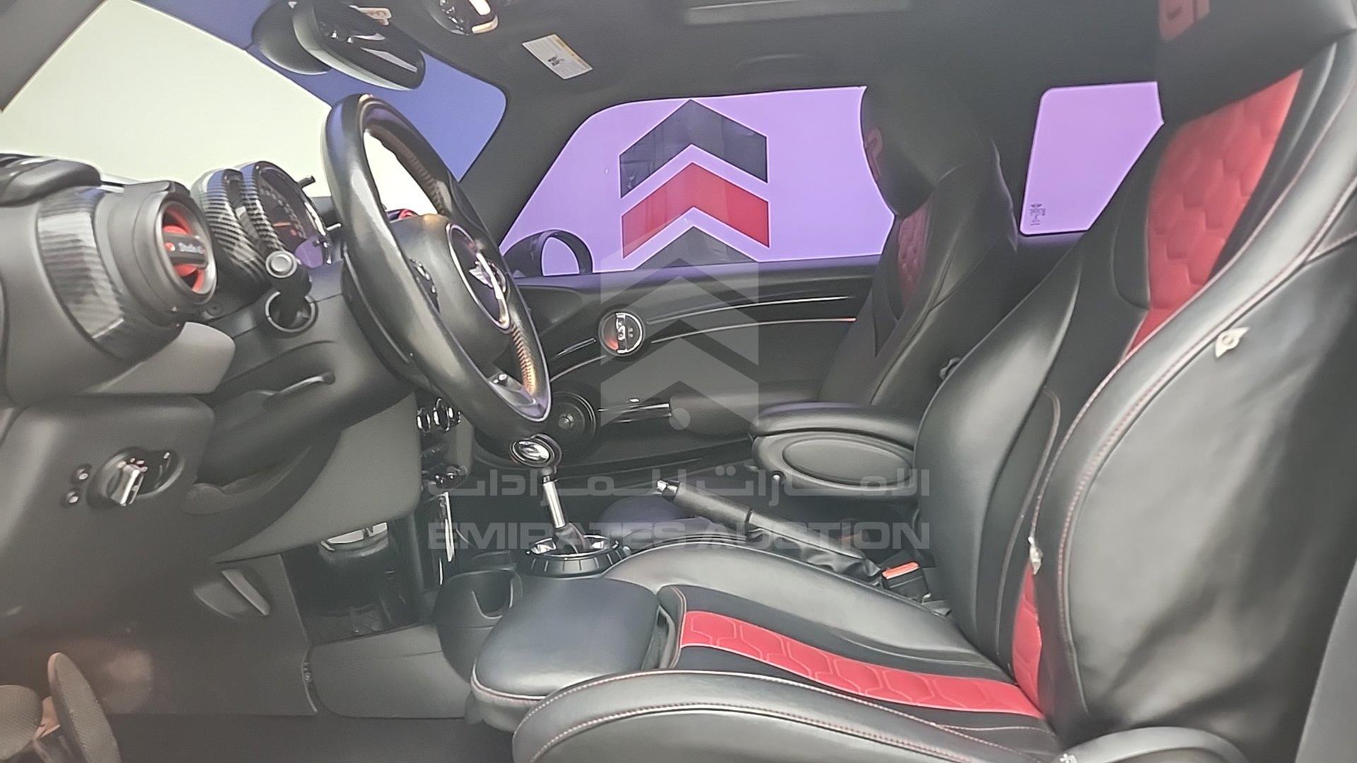 2014 MINI COOPER VIN: WMWXM7C55ET985837