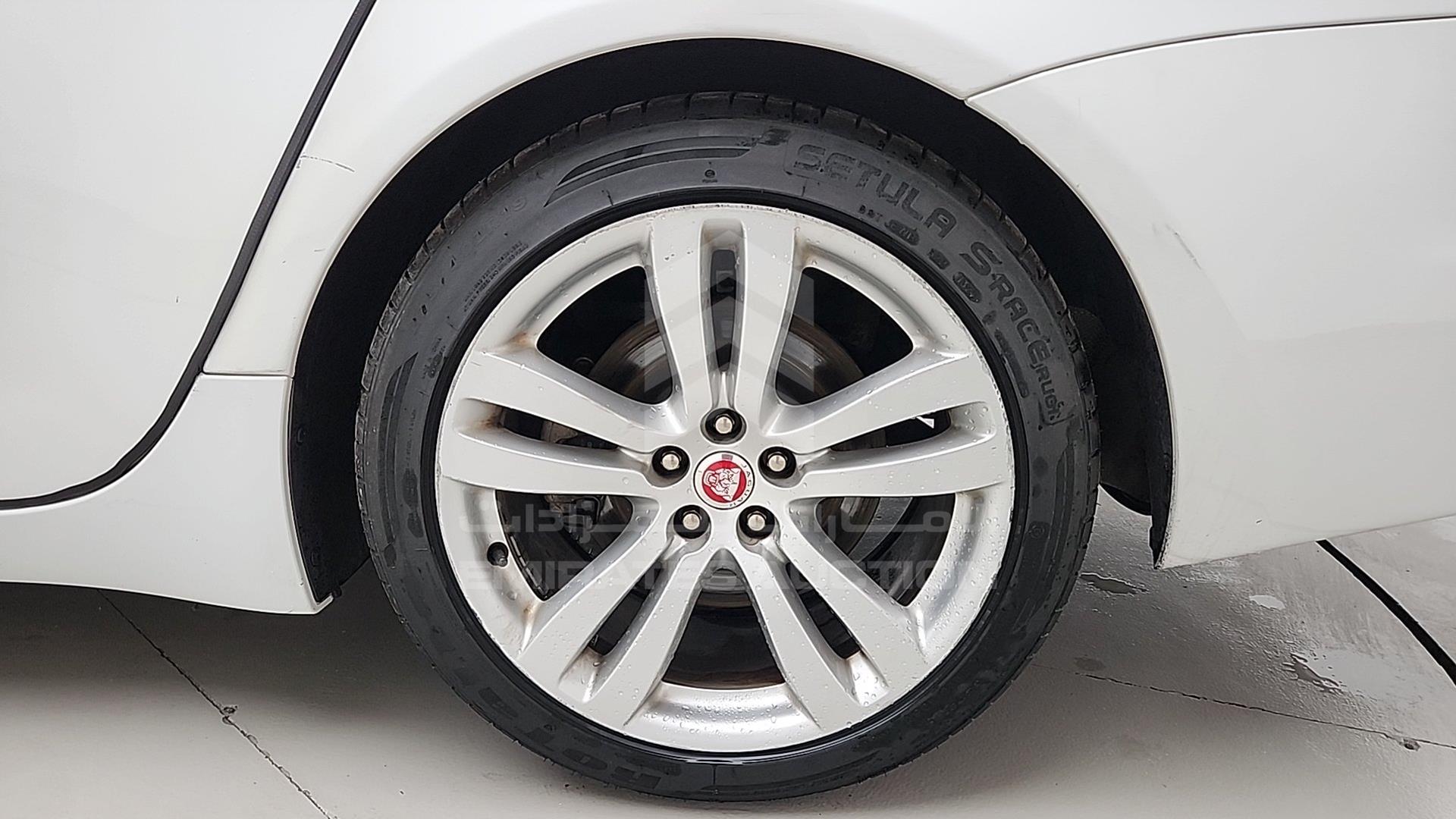 2014 JAGUAR XJL VIN: SAJAA22A5E8V64868