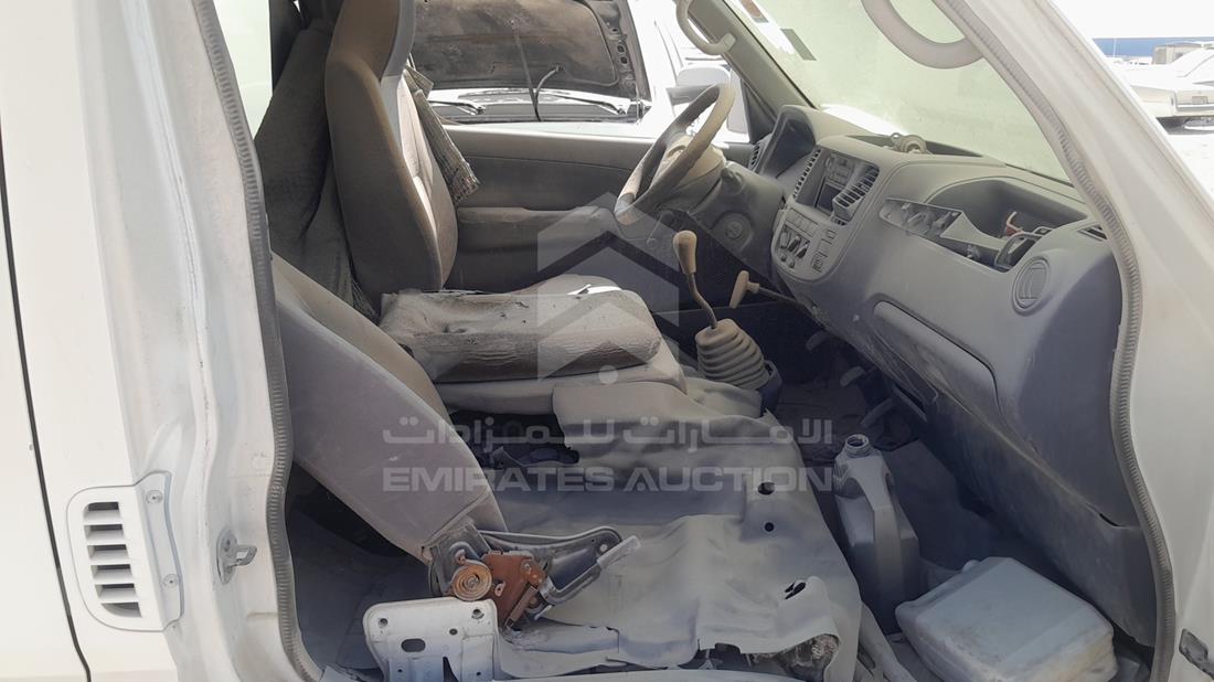2002 Nissan Micro — Front Right Passenger Seat View — Photo 21
