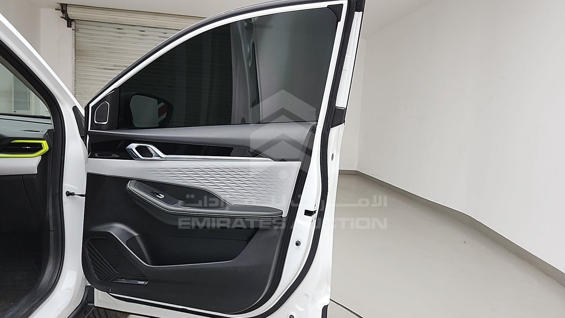 2024 GEELY COOLRAY VIN: LB3762KZ2RX505360