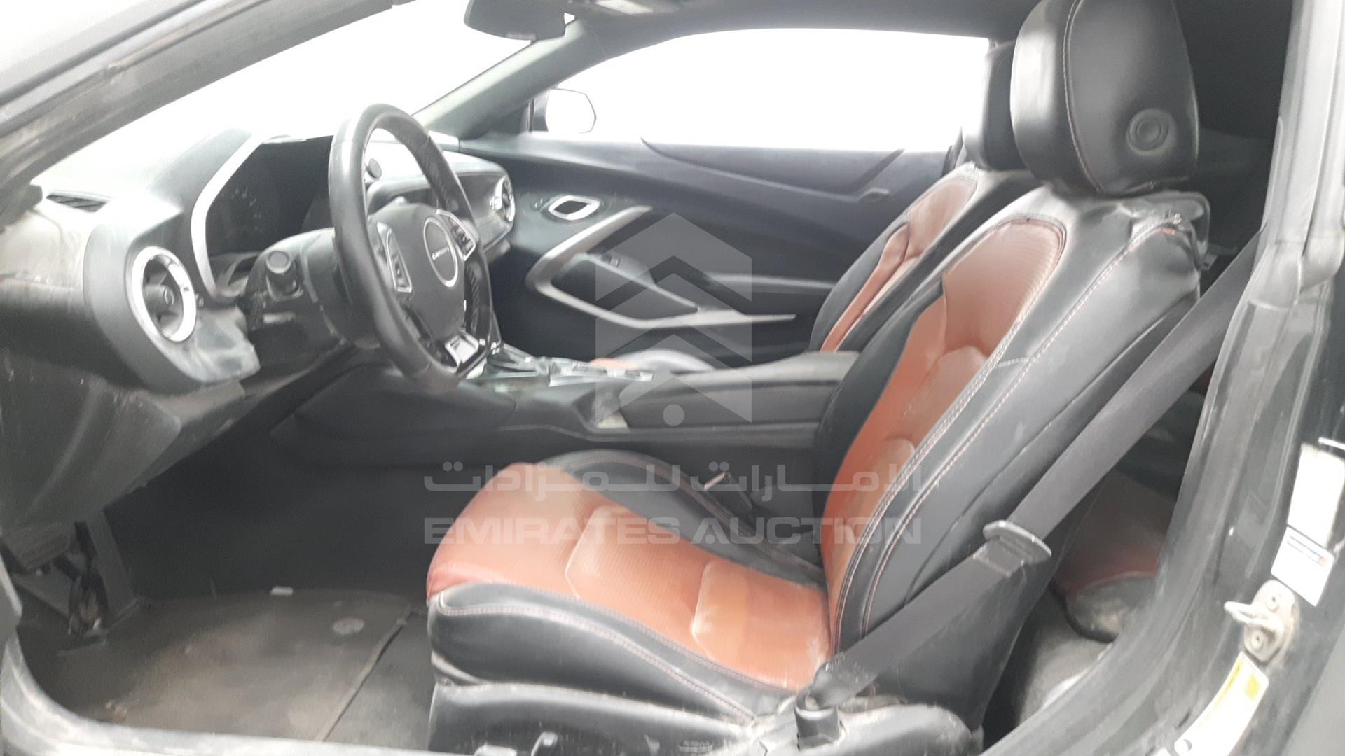2018 CHEVROLET CAMARO VIN: 1G1FB1RX6J0106408