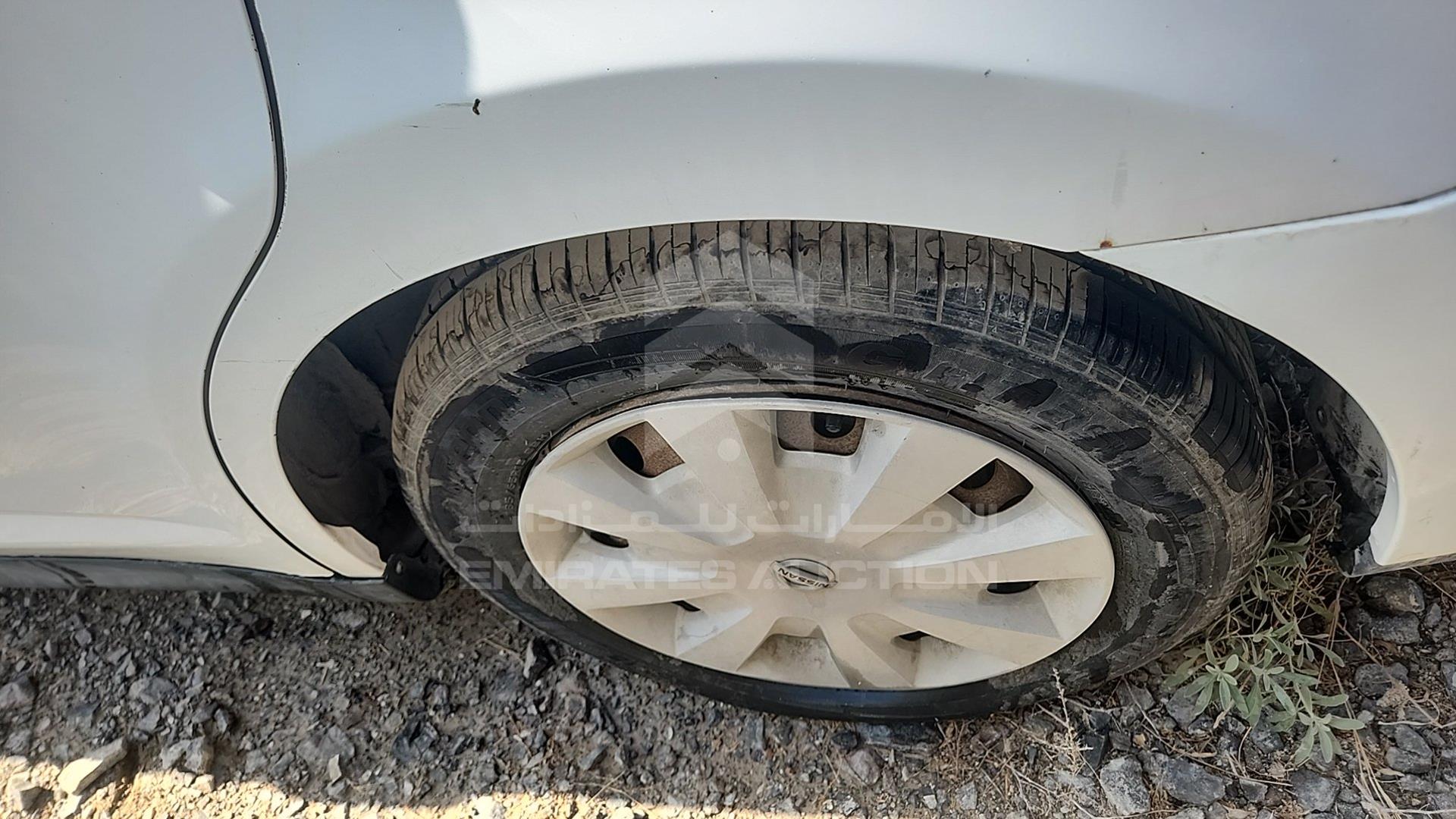 2011 NISSAN TIIDA VIN: 3N1BC1A78BL383874