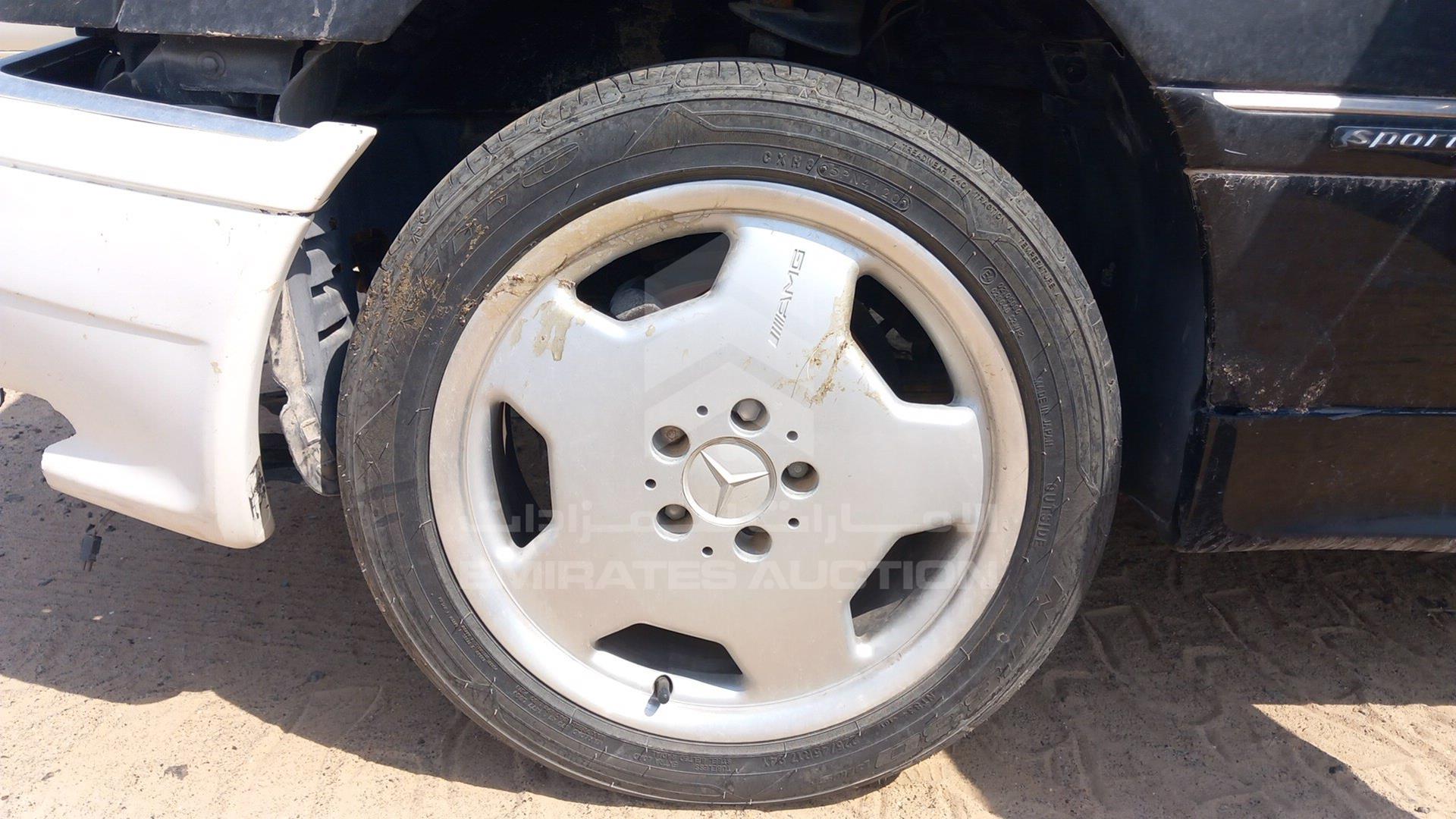 1998 MERCEDES 36 C VIN: WDB2020281F293704