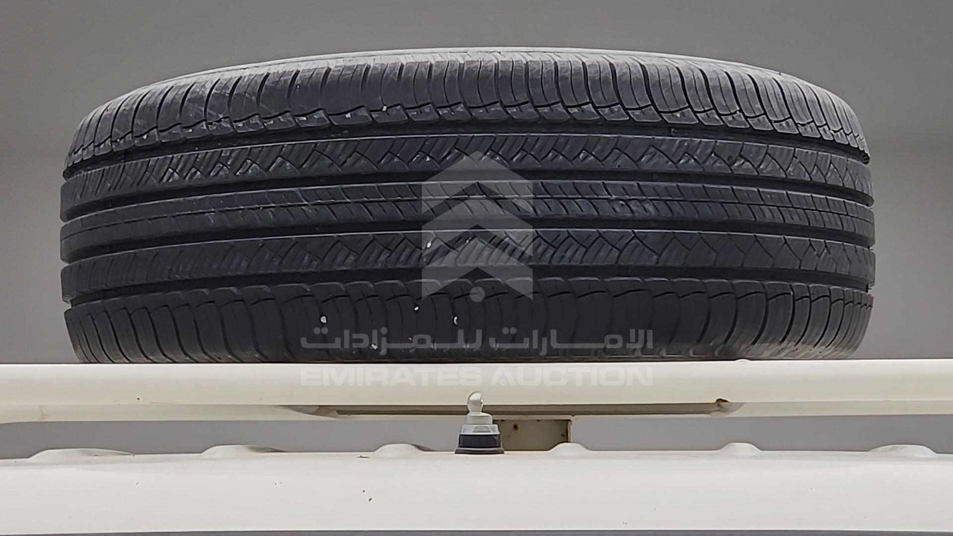 2012 TOYOTA LAND CRUISER VIN: JTFLU73J2C4522860
