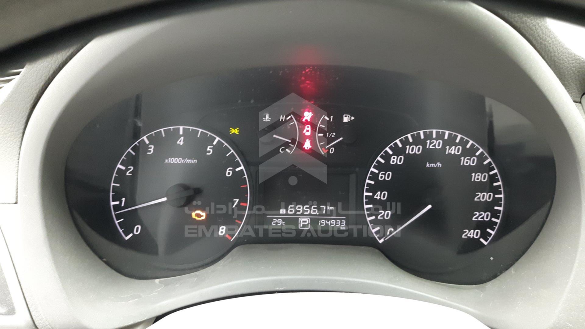 2014 NISSAN TIIDA VIN: MNTBC2C92E6000049