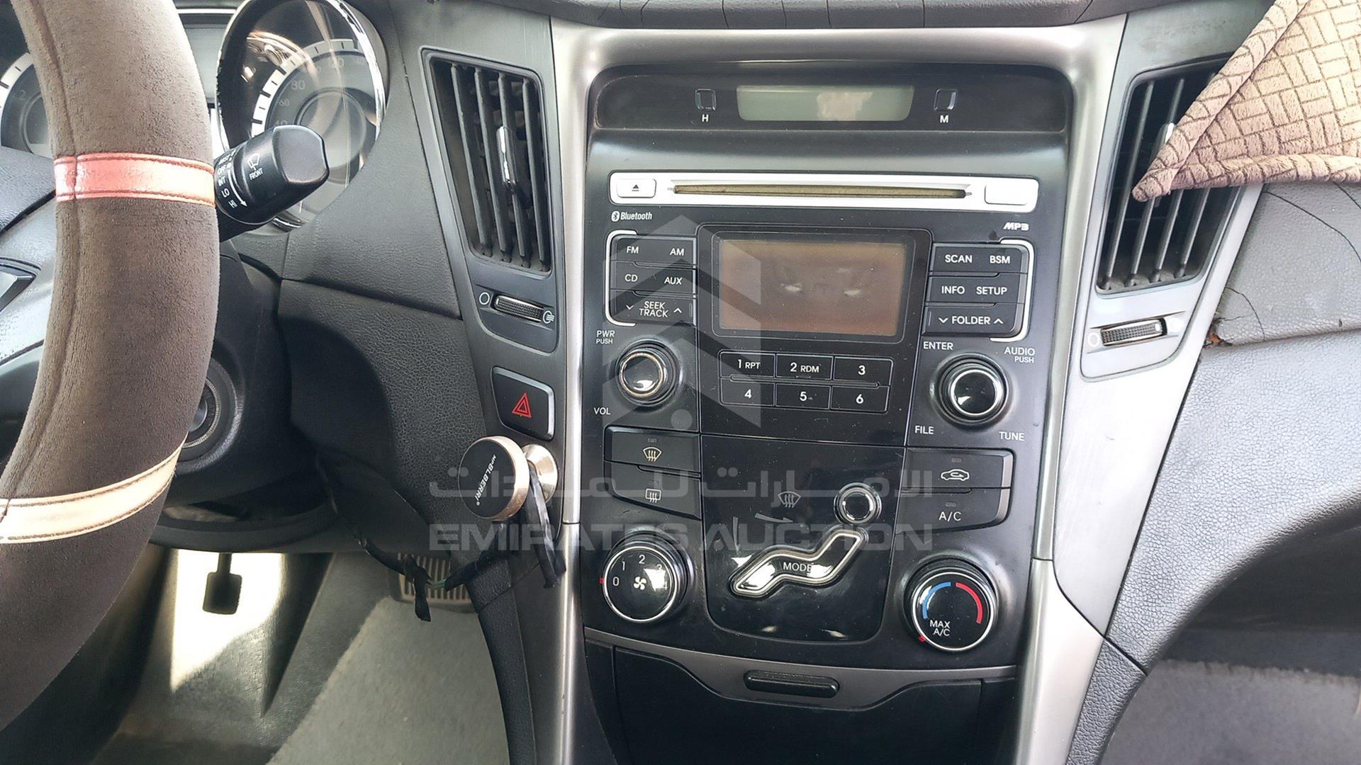 2012 HYUNDAI SONATA VIN: KMHEC41LBCA354310