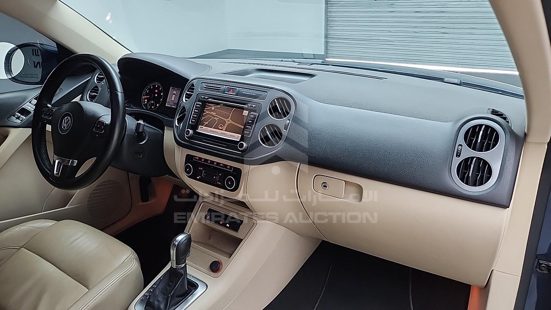 2012 VOLKSWAGEN TIGUAN VIN: WVGCE25N8CW510009