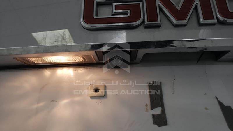 2GKAL8EK5H6183696 Auction: EmiratesAuction Lot: 405913 2GKAL8EK5H6183696 GMC Terrain 2017 WHITE Photo 26