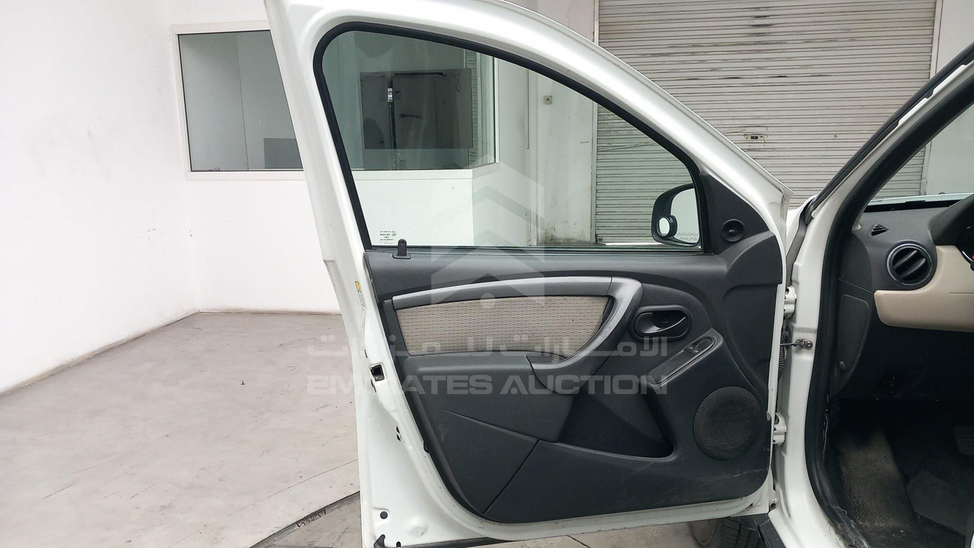 2018 RENAULT DUSTER VIN: VF1HSRGJXJH573389