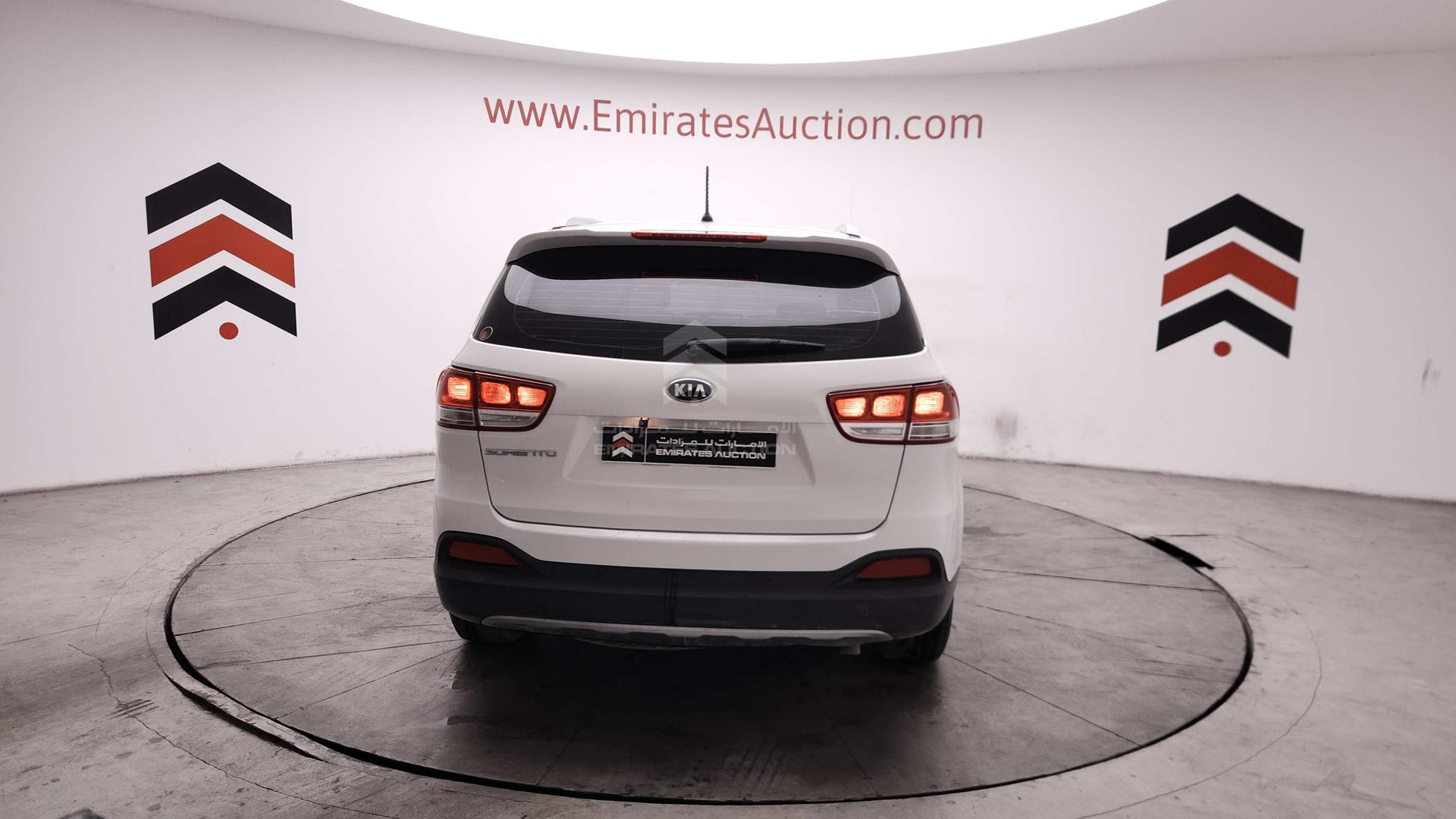 2016 KIA SORENTO VIN: KNAPH8147G5100839