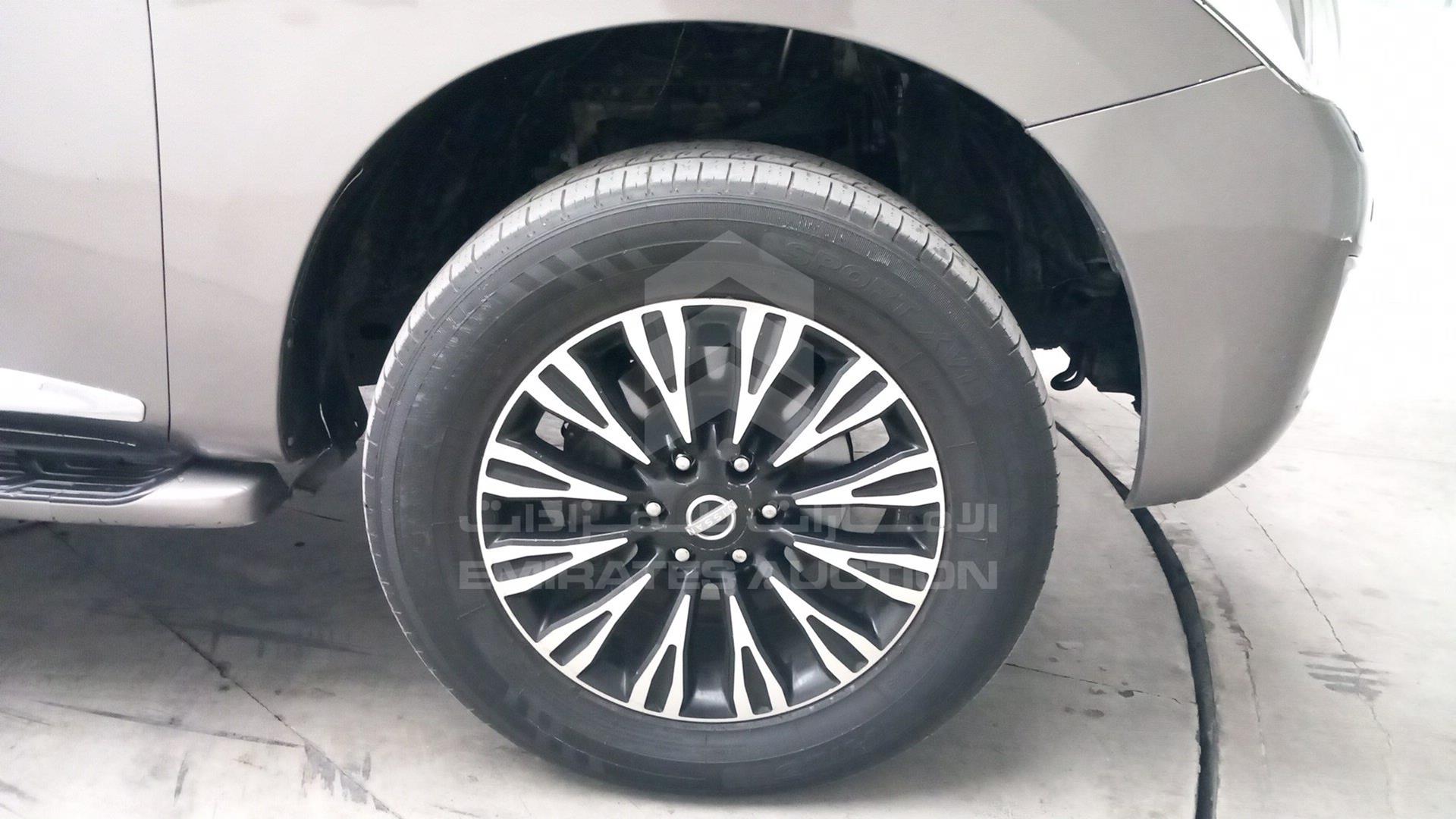 2015 NISSAN PATROL VIN: JN8AY2NYXF9111316