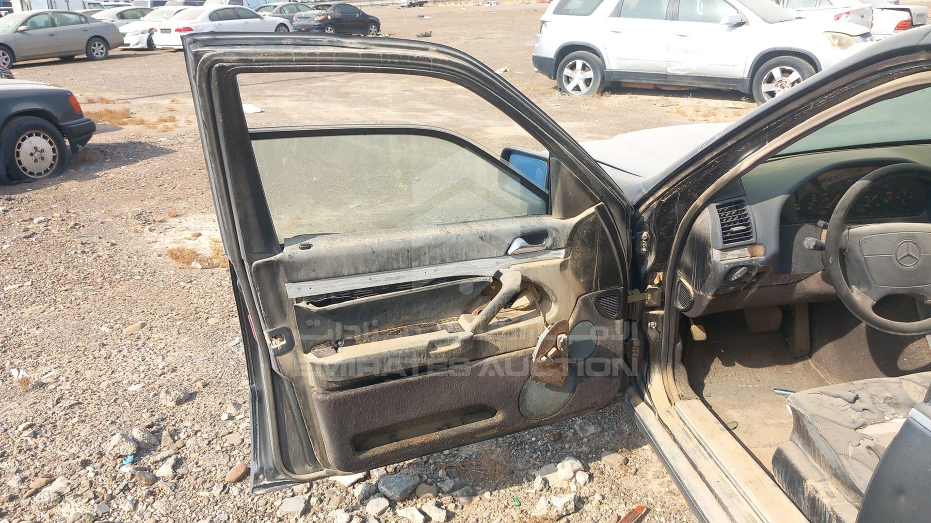 0 MERCEDES --- VIN: WDB1400511A083474