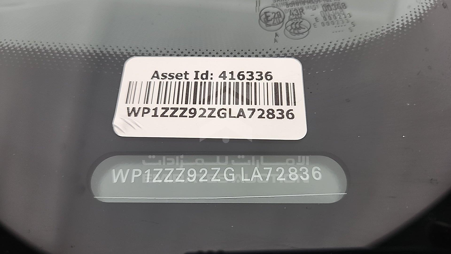 2016 PORSCHE CAYENNE VIN: WP1ZZZ92ZGLA72836