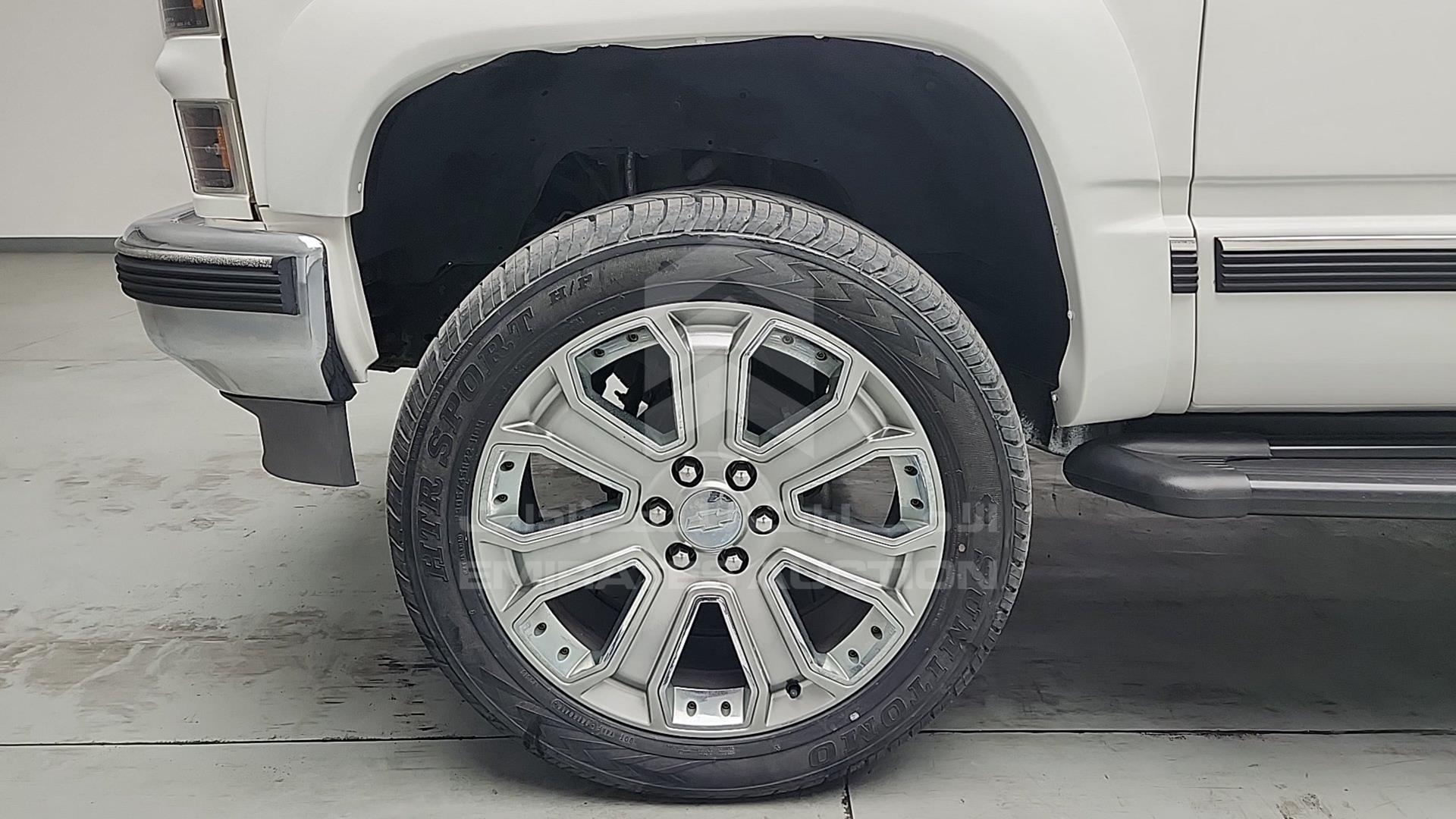 1995 CHEVROLET TAHOE VIN: 1GNEK18K3SJ338881