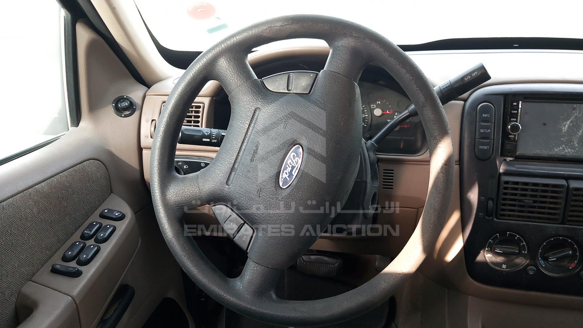 2005 FORD EXPLORER VIN: 1FMZU72E45ZA34289