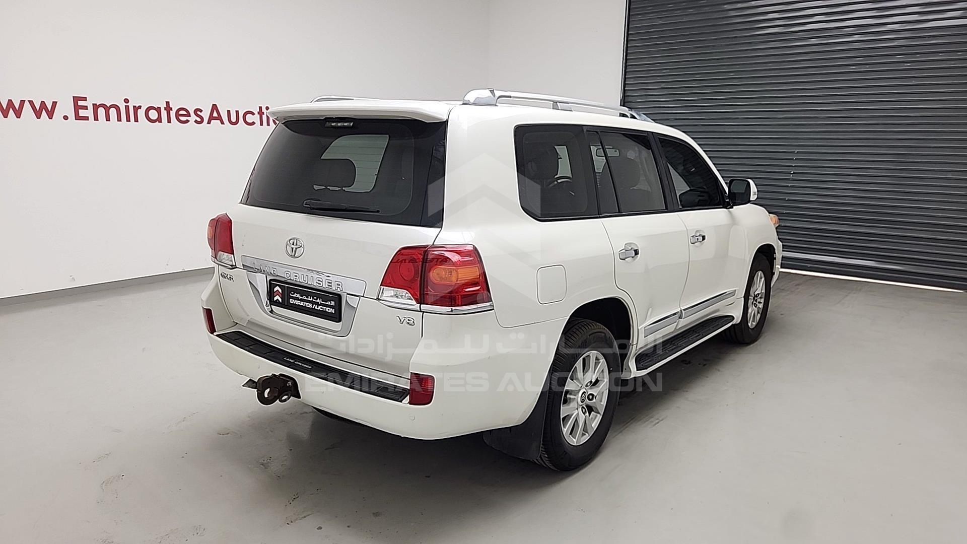 2014 TOYOTA LAND CRUISER VIN: JTMHX09J3E5044322